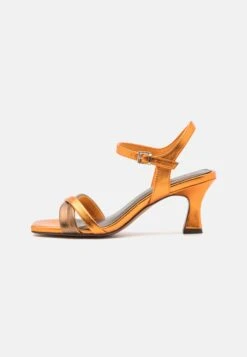 Marco Tozzi SandaliMango Metallic Donna Sandali M3111A1LP-H11 -Vendite Scarpe Donna 096cd82649f94d87b5a24fe2bce6649a