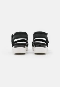 Marco Tozzi Sandali Con PlateauBlack Donna Sandali M3111A11T-Q11 11 Marco Tozzi Sandali Con PlateauBlack Donna Sandali M3111A11T-Q11 -Vendite Scarpe Donna 0f046fd6de19407da092f3365e1b00a0