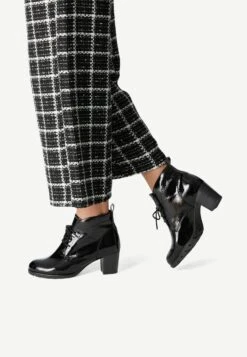 Marco Tozzi Stivaletti StringatiBlack Patent Donna Stivaletti M3111N14B-Q11