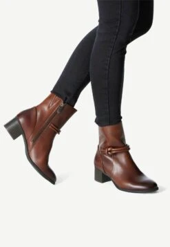 Marco Tozzi Tronchetti - Chestnut