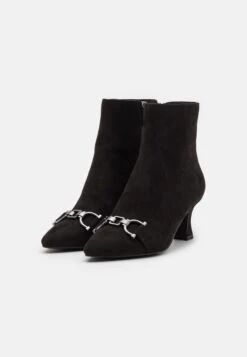 Marco Tozzi StivalettiBlack Donna Stivaletti M3111N10T-Q11 10 Marco Tozzi StivalettiBlack Donna Stivaletti M3111N10T-Q11 -Vendite Scarpe Donna 46e32e8af90b47b9a43a4a81105a18f5