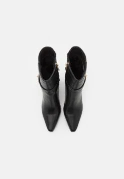 Marco Tozzi StivalettiBlack Donna Stivali M3111N12T-Q11 13 Marco Tozzi StivalettiBlack Donna Stivali M3111N12T-Q11 -Vendite Scarpe Donna 56be59ca6b184b70b0a67cdd3bbd1ace