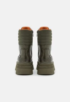 Marco Tozzi By Guido Maria KretschmerStivali Da Neve Olive Donna Stivali M3111X02S-N11 11 Marco Tozzi By Guido Maria KretschmerStivali Da Neve Olive Donna Stivali M3111X02S-N11 -Vendite Scarpe Donna 5942b8ee8353448f94b81ab87b2239fd