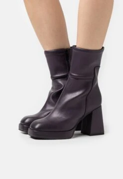 Marco Tozzi Stivaletti Con TaccoPurple Donna Stivali M3111N11T-I11