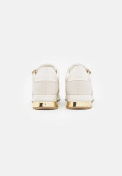 Marco Tozzi Sneakers BasseCream/Gold Donna Sneakers M3111A1M4-A11 -Vendite Scarpe Donna 76bd36ad9fde465095ccaf6240ef42e8