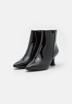 Marco Tozzi StivalettiBlack Donna Stivaletti M3111N10Y-Q11 10 Marco Tozzi StivalettiBlack Donna Stivaletti M3111N10Y-Q11 -Vendite Scarpe Donna 8d594e94cf044121a2c6f649c7196590