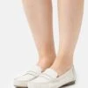 Marco Tozzi Scarpe Senza LacciWhite Donna Scarpe Piatte M3111E07Z-A11 -Vendite Scarpe Donna 9794ccde99bd4a25be219d424b110d19