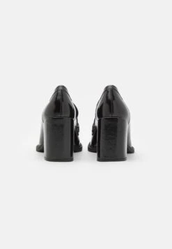 Marco Tozzi By Guido Maria KretschmerDecolletéBlack Donna Scarpe Con Tacco M3111B0L6-Q11 11 Marco Tozzi By Guido Maria KretschmerDecolletéBlack Donna Scarpe Con Tacco M3111B0L6-Q11 -Vendite Scarpe Donna aee490675e574dc19475c042ad111b50