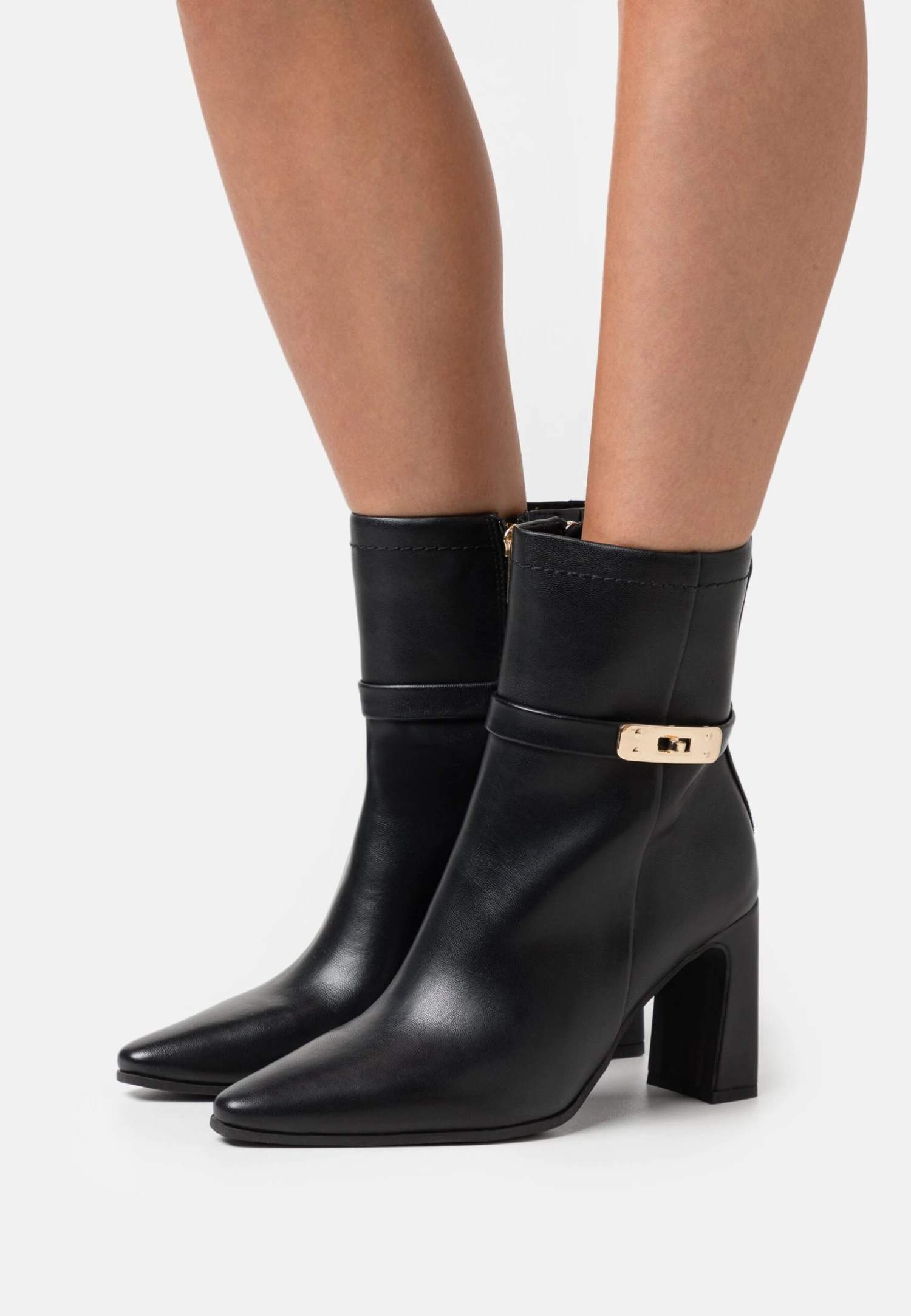 Marco Tozzi StivalettiBlack Donna Stivali M3111N12T-Q11 3 Marco Tozzi StivalettiBlack Donna Stivali M3111N12T-Q11