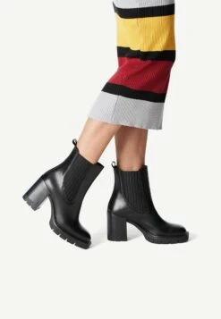 Marco Tozzi Stivaletti Con PlateauBlack Donna Stivaletti M3111N134-Q11